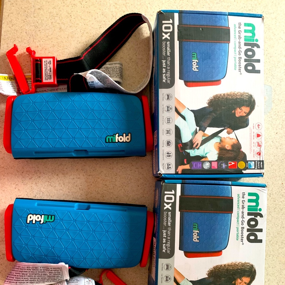 SET OF TWO mifold travel booster seats BLUE